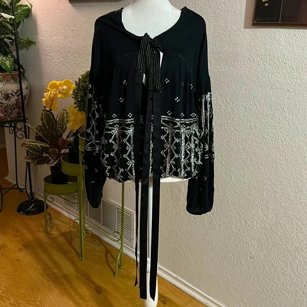Free People oversized black/silver sequined tops size S